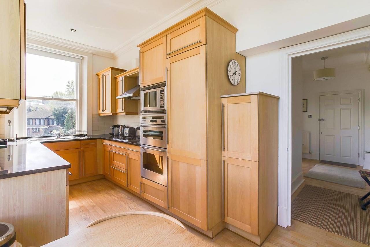 Guestready - Beautiful 2br In Wimbledon Village Wparking Londres